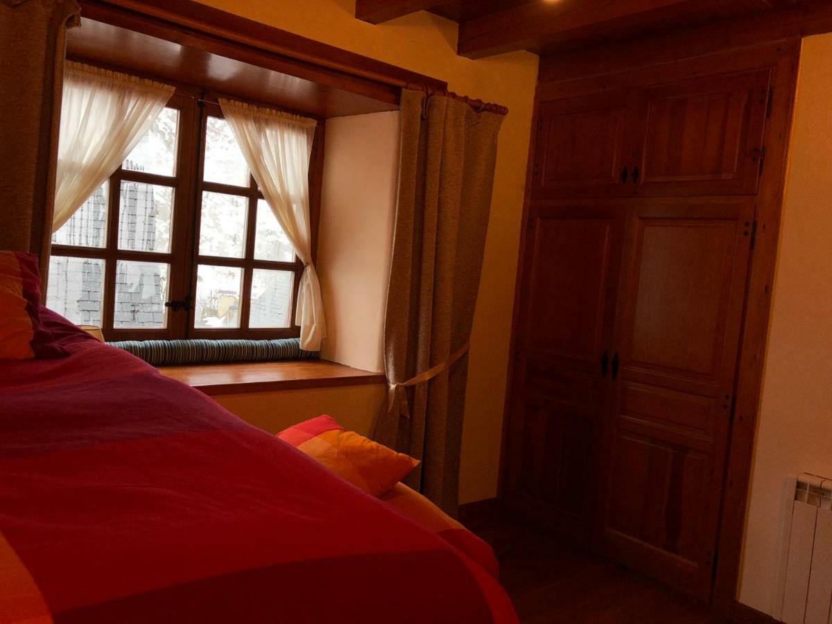 Casa De Piedra Con Encanto En El Bonito Pueblo De Bagergue